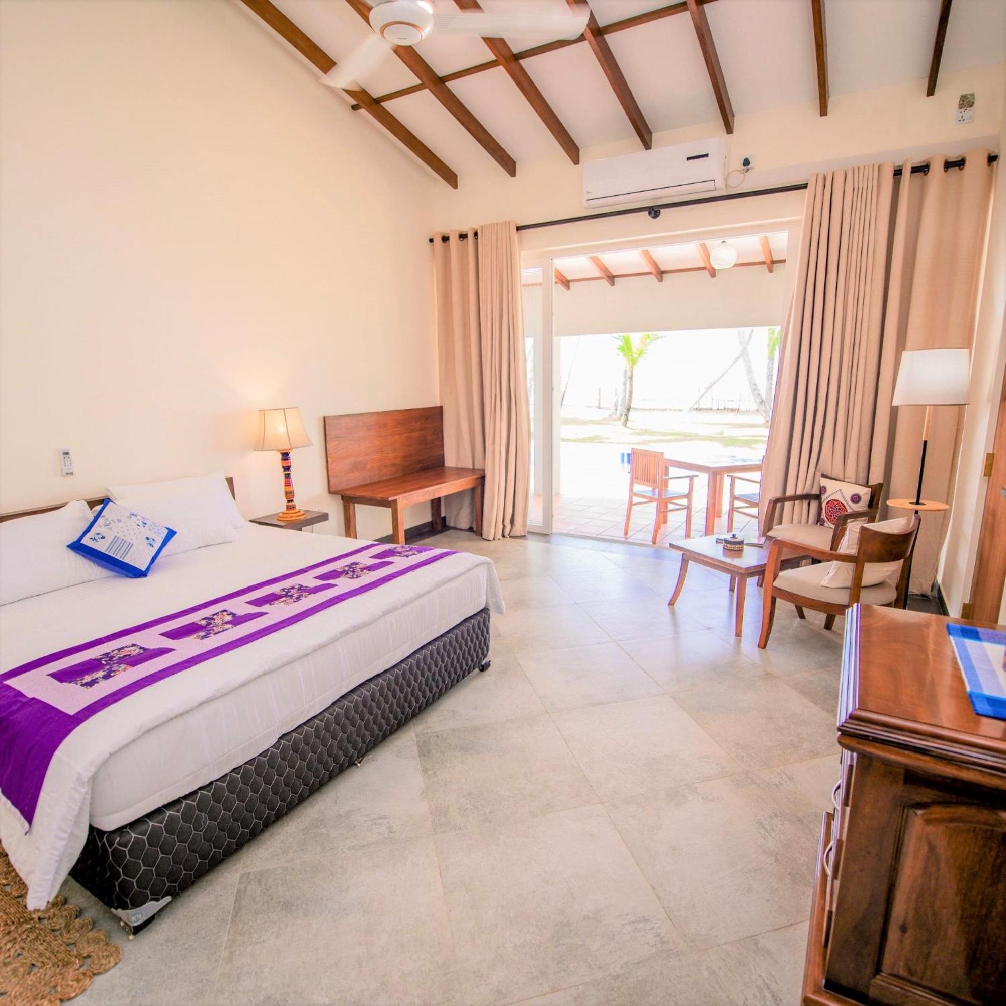 Arhimser Villa-Superb 4 Bedroom Beachfront For 8 In Ranna, Tangalle, Bb, Pool, Free Pick Up For 7 Night Stays Arriving Together, Serviced, Taxes Included Kültér fotó
